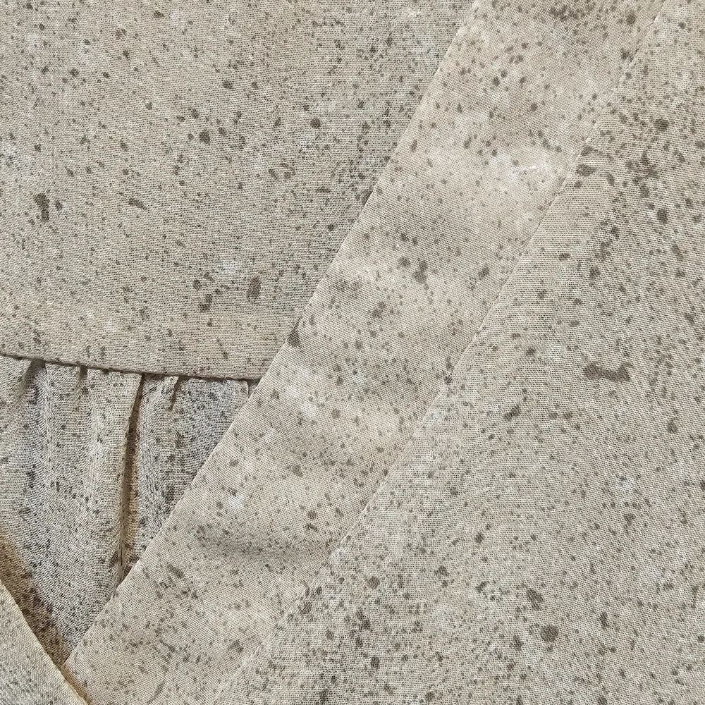 a.n.a Light Beige Speckled V-Neck Blouse, Sz 1X - Picture 3 of 3